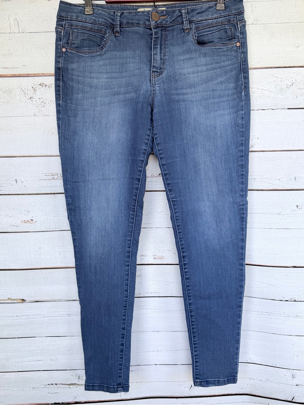 Democracy "Ab"solution Mid Rise Skinny Denim Jeans - Size 10